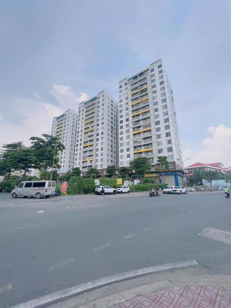 Cho thuê nhà khu phân lô đồng bộ lê đức thọ gò vấp 4 x16 đúc 4 lầu giá 25tr