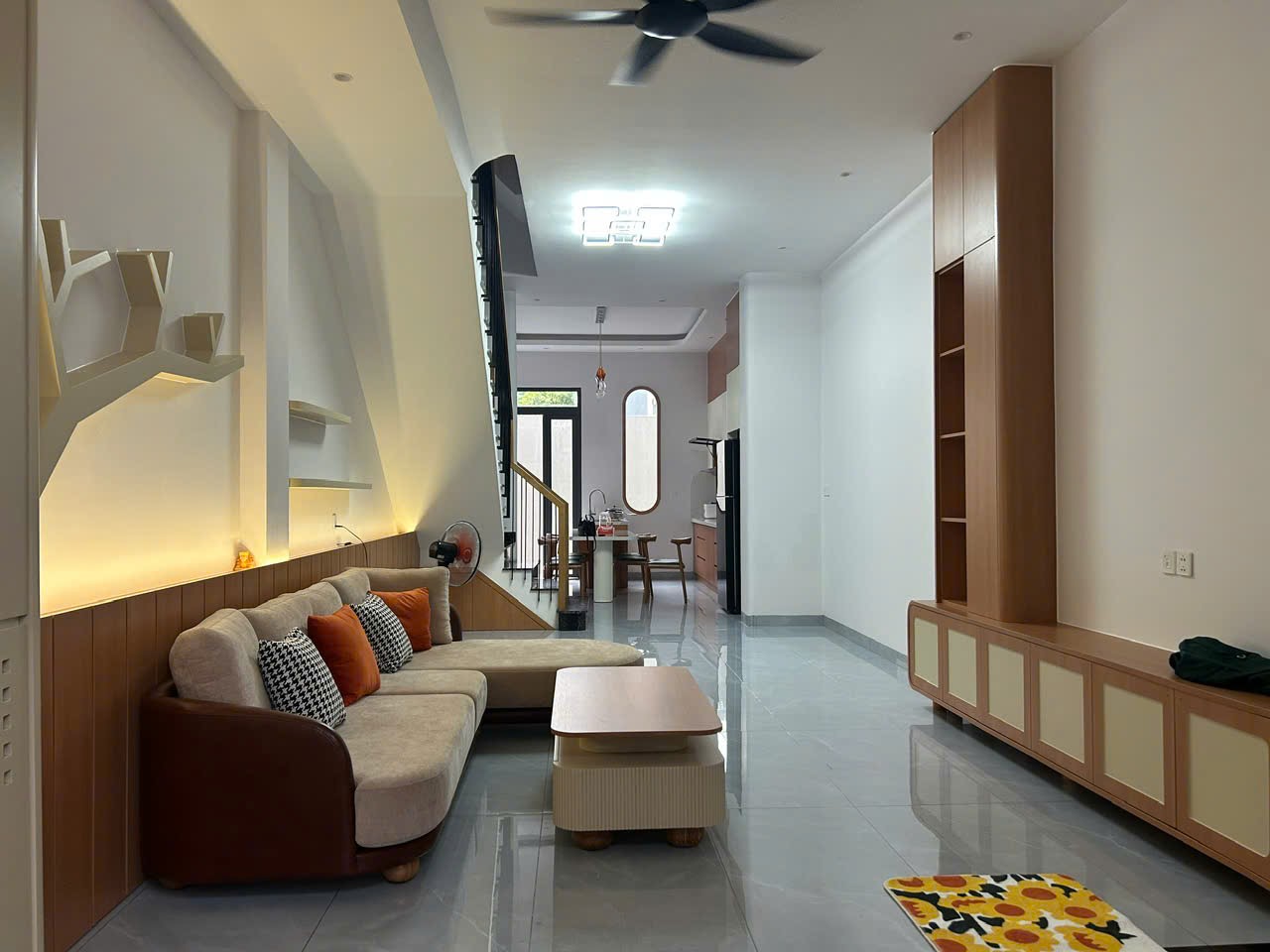 Cho thuê nhà khu phân lô đồng bộ lê đức thọ gò vấp 4 x16 đúc 4 lầu giá 25tr