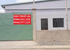 Cho thuê nhà xưởng phường Thạnh Lộc - Q12, DT 700m2 giá 25 triệu/tháng, LH 0937388709 729712