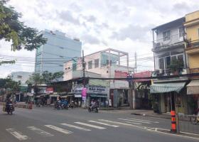 Cho thuê nhà mặt tiền ngang 10m tại Nguyễn Tất Thành, Quận 4 863569