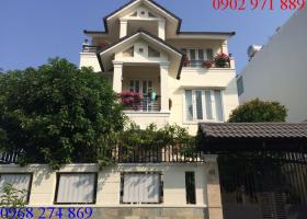 Cho thuê villa đường Nguyễn Văn Hưởng, phường Thảo Điền, Quận 2 với giá 111.43 triệu/tháng 989525