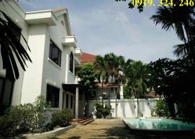 Cho thuê villa nguyên căn sân vườn hồ bơi đường Trần Não, quận 2 1165749