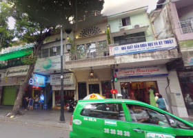 Cho thuê nguyên căn mặt tiền đường Trần Đình Xu, Phường Cô Giang, Quận 1, Hồ Chí Minh 1171389