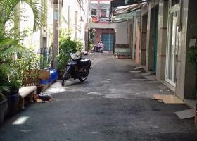 Cho thuê nhà hẻm 341 Lạc Long Quân, P5, Q11 gần vòng xoay Đầm Sen DT 3,7 x 17 m 1248959