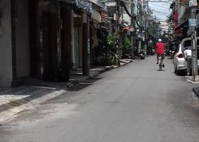 Cho thuê nhà hẻm 341 Lạc Long Quân, P5, Q11 gần vòng xoay Đầm Sen DT 3,7 x 17 m 1248959
