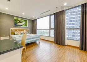 Cho thuê căn hộ Vinhomes tầng trung 4PN giá 36triệu/tháng view sông SG LH:0909800965 1640436