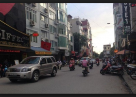 Cho thuê nhà nc mặt tiền - Số 215 Nguyễn Chí Thanh - Phường 3 - Quận 10. Giá 28tr 120m2 1T, 1L 1730793