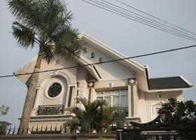 Cho thuê villa 215B Nguyễn Văn Hưởng, Thảo Điền, Q2, 250m2, giá 120 triệu/tháng 1749477