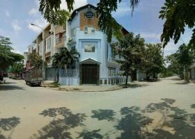 Cho thuê nhà mặt tiền chợ Phú Thuận, Quận 7, DT: 6,5x20m, 1 trệt, 3 lầu. Giá thuê 20 triệu/tháng 1763539