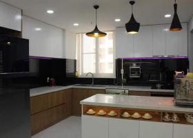 Giá siêu rẻ chỉ 16,5 triệu/th, sở hữu CH Green Valley, 2PN, full nội thất, lầu cao. LH:  0906 385 299  (em hà ) 1873870