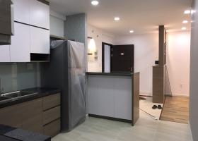 Cho thuê CHCC Green Valley, PMH,Q7, giá tốt 950$/tháng có 2PN, 2WC DT: 93m2 full NT, lầu cao. LH: 0915 21 3434 PHONG. 1908180