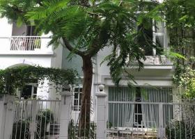 Bán biệt thự Hưng Thái, Phú Mỹ Hưng, Quận 7 DT  126m2 giá 17.8 tỷ đầy đủ nội thất Tel 0915 21 3434 PHONG. 1959421
