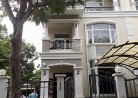 Bán biệt thự Hưng Thái, Phú Mỹ Hưng, nhà sửa chữa đẹp DT: 7*18m, Gía: 17.750 tỷ. LH 0915 21 3434 PHONG. 1959545