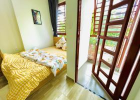 Cho thuê căn hộ đầy đủ nội thất có ban công ngay trung tâm quận 1 2047914