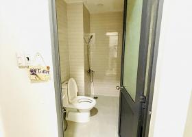 Cho thuê căn hộ đầy đủ nội thất có ban công ngay trung tâm quận 1 2047914