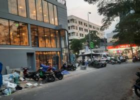 Cho thuê Nhà lắp kính đẹp 824 Sư Vạn Hạnh, P12, Q10 - 1trệt 2lầu 8.3x19m 2064203