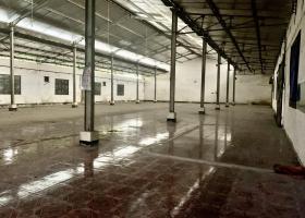 * Cho thuê kho xưởng *1300m2 đường Dương Quảng Hàm, Quận Gò Vấp 2067444