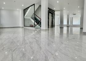 Cho thuê toà nhà văn phòng cao cấp. Khu vực sung túc 2098302