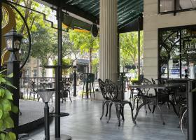 Cho thuê mặt bằng góc 2 mặt tiền nhà hàng, cafe đường lớn Phú Mỹ Hưng q7 2098335