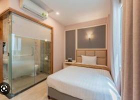 Cho thuê khách sạn 44 phòng, DTSD hơn 2000m2 VIP nhất Phú Mỹ Hưng. 2098410