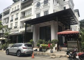 Cho thuê khách sạn căn hộ dịch vụ Hưng Phước nhà đẹp, đường lớn, 11PN 2100692