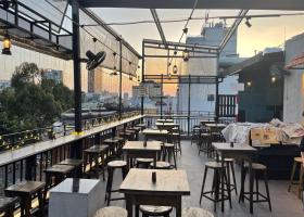 CẦN CHO THUÊ HOẶC SANG NHƯỢNG LẠI QUÁN ROOFTOP TẠI QUẬN 1 2100932