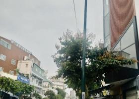 Cho thuê MT Nguyễn Hữu Cầu, Q.1, DT: 650m2 MT 20m, building 4 tầng giá 125tr/th 2102218